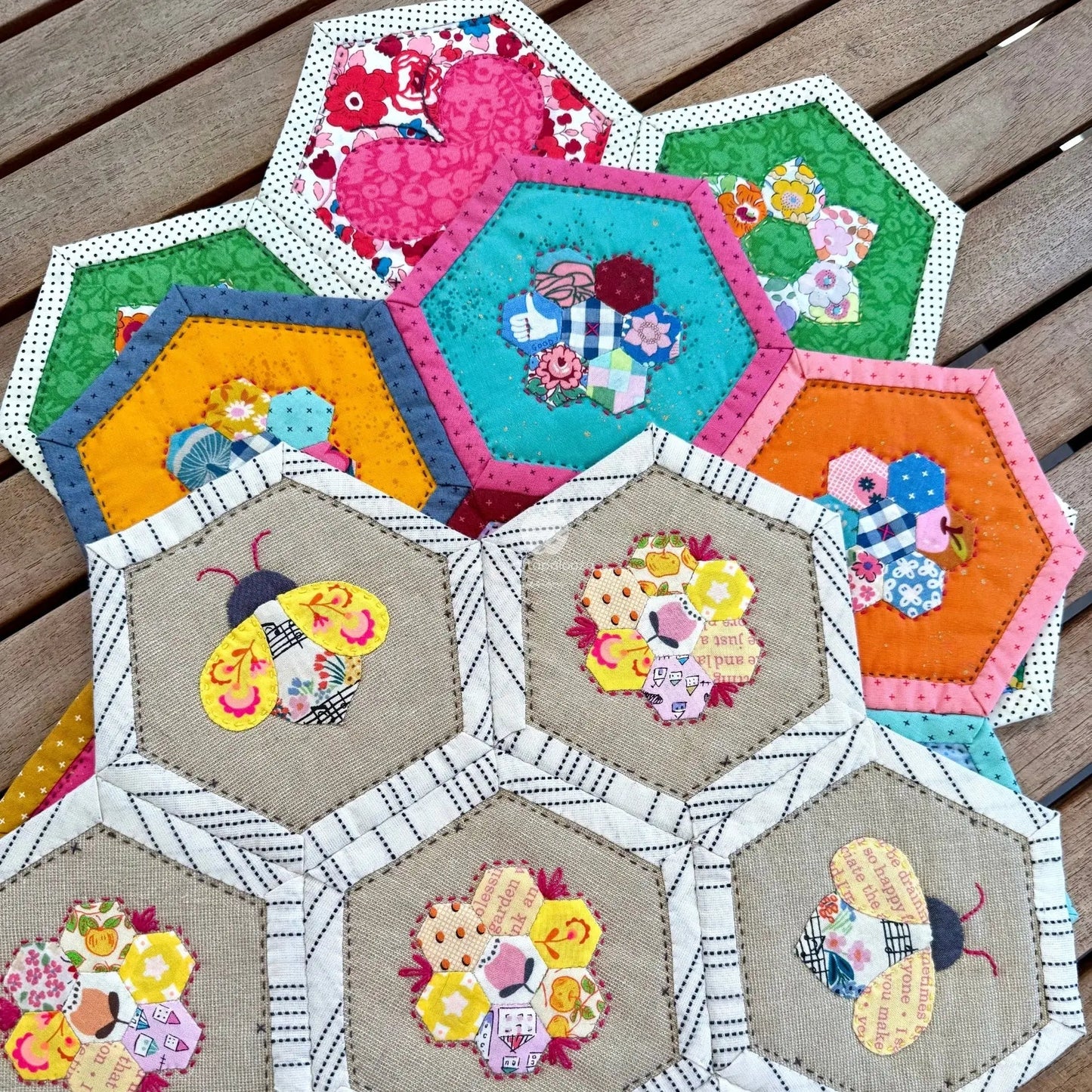 Poppin' Table Topper | Placemat | Mini Quilt: PDF PatternCraftapalooza DesignsPDF Pattern