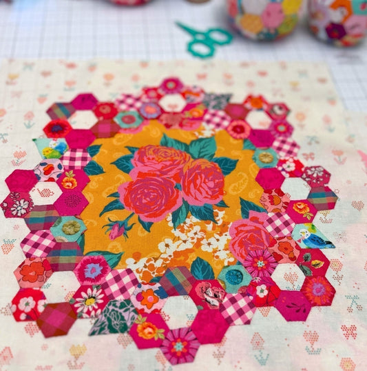 A little bit of EPP, a lot of pretty fabric, and 12 other reasons to join Machine Sampler Minis!