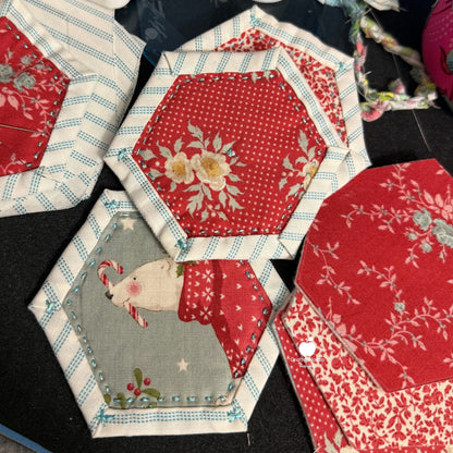 Blossie Basket PDF Pattern - Merry Little Christmas