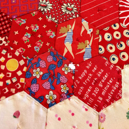 Apple-Lutely Pillow PDF Pattern (18in x 18in/45cm x 45cm) - Hand Sew Hexagons Without Papers