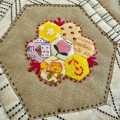 Poppin' Table Topper | Placemat | Mini Quilt: PDF PatternCraftapalooza DesignsPDF Pattern