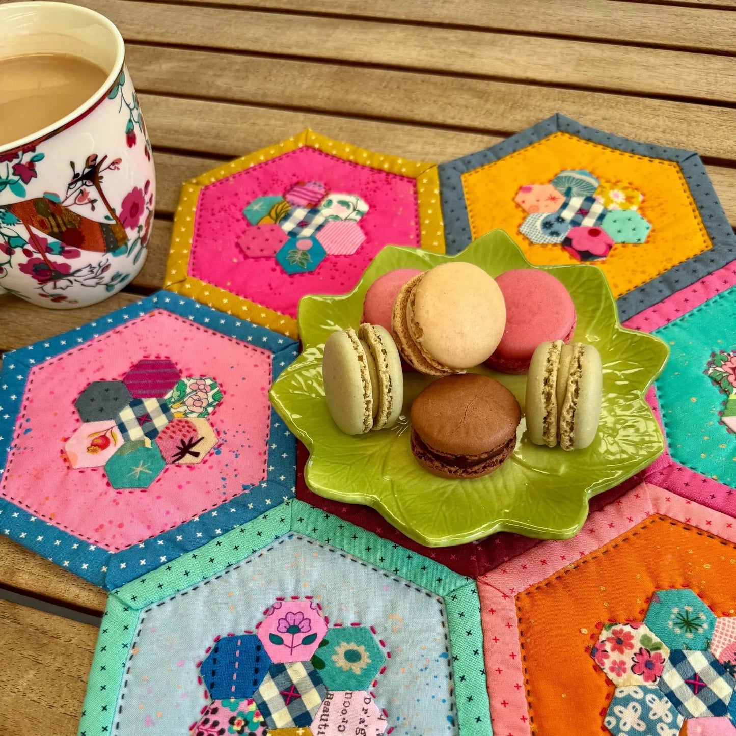 Poppin' Table Topper | Placemat | Mini Quilt: PDF PatternCraftapalooza DesignsPDF Pattern